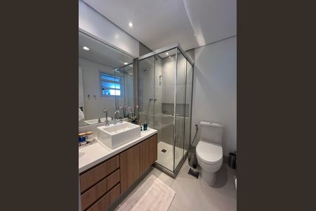 Apartamento à venda com 101m², 2 quartos e 1 vagaBanheiro da Suíte