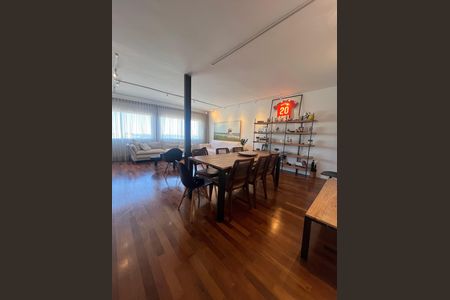 Apartamento à venda com 101m², 2 quartos e 1 vagaSala