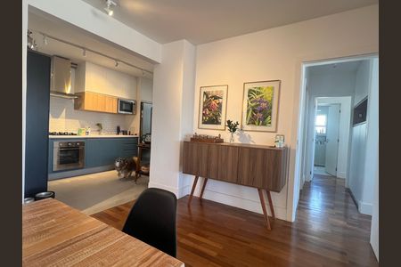 Apartamento à venda com 101m², 2 quartos e 1 vagaSala