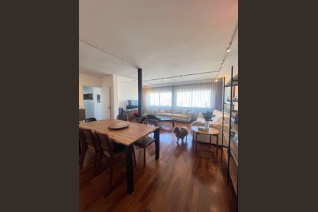 Apartamento à venda com 101m², 2 quartos e 1 vagaSala