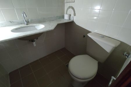 Apartamento à venda com 63m², 2 quartos e 1 vaga Apartamento à venda com 63m², 2 quartos e 1 vagaBanheiro Social