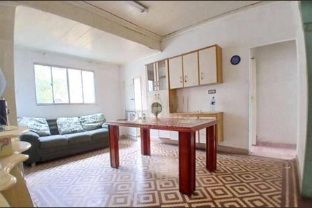 Casa à venda com 4 quartos, 250m² em Penha de França, São Paulo