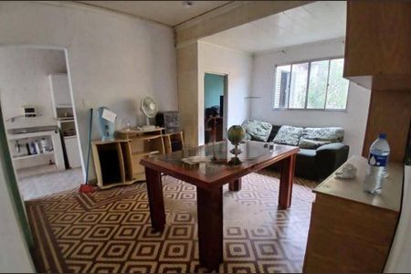Casa à venda com 4 quartos, 250m² em Penha de França, São Paulo