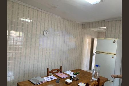 Casa à venda com 2 quartos, 129m² em Vila Nova Carolina, São Paulo