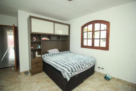Casa à venda com 202m², 4 quartos e 4 vagas Casa à venda com 202m², 4 quartos e 4 vagasQuarto 1