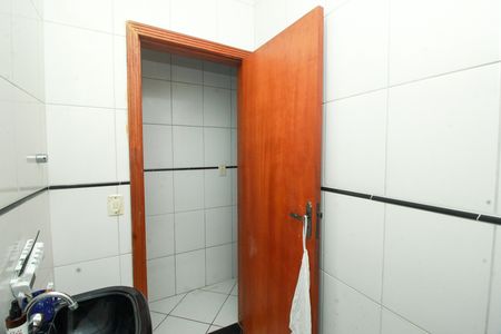 Casa à venda com 202m², 4 quartos e 4 vagas Casa à venda com 202m², 4 quartos e 4 vagasLavabo