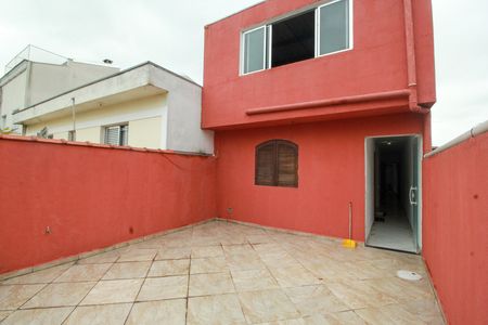 Casa à venda com 202m², 4 quartos e 4 vagas Casa à venda com 202m², 4 quartos e 4 vagasVaranda