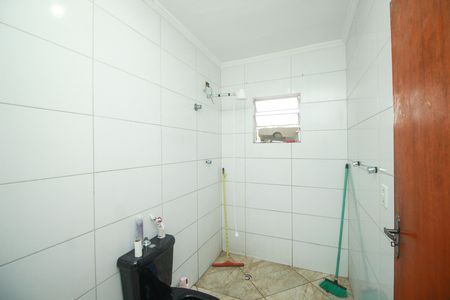 Casa à venda com 202m², 4 quartos e 4 vagas Casa à venda com 202m², 4 quartos e 4 vagasBanheiro Social
