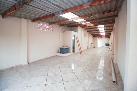 Casa à venda com 202m², 4 quartos e 4 vagas Casa à venda com 202m², 4 quartos e 4 vagasEspaço Gourmet