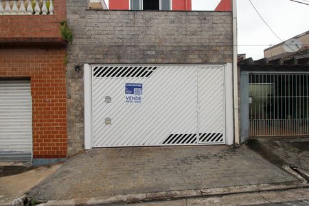 Casa à venda com 202m², 4 quartos e 4 vagas Casa à venda com 202m², 4 quartos e 4 vagasPlaca instalada em 18/05/2026 com o código HBJM-318