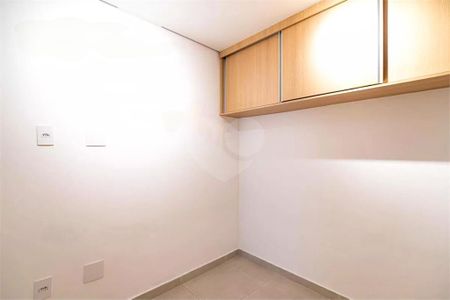 Studio à venda com 27m², 1 quarto e sem vaga