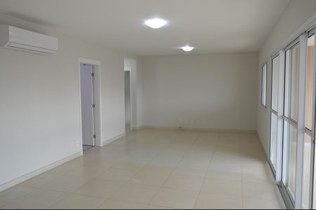 Apartamento para alugar com 156m², 3 quartos e 2 vagasSala