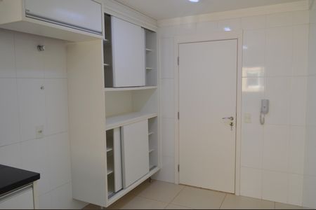 Apartamento para alugar com 156m², 3 quartos e 2 vagasCozinha