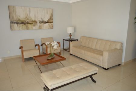 Apartamento para alugar com 156m², 3 quartos e 2 vagasHall social