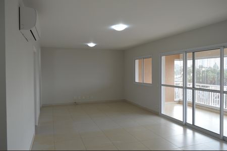Apartamento para alugar com 156m², 3 quartos e 2 vagasSala