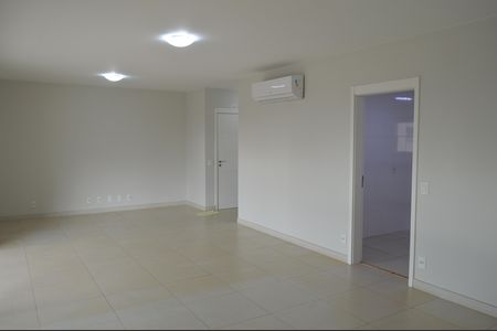 Apartamento para alugar com 156m², 3 quartos e 2 vagasSala
