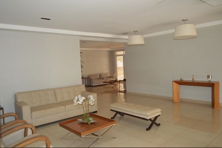 Apartamento para alugar com 156m², 3 quartos e 2 vagasHall social