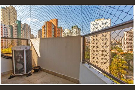 Apartamento para alugar com 4 quartos, 230m² em Jardim Vila Mariana, São Paulo