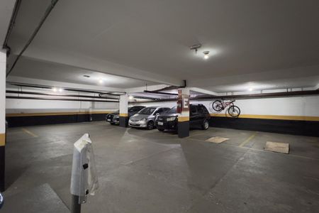 Apartamento à venda com 70m², 2 quartos e 1 vaga Apartamento à venda com 70m², 2 quartos e 1 vagaGaragem