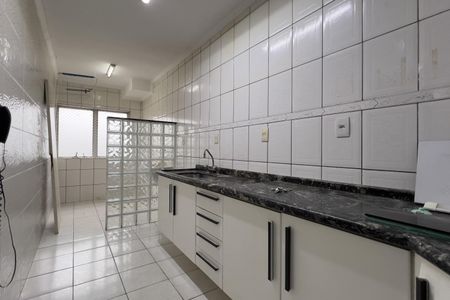 Apartamento à venda com 70m², 2 quartos e 1 vaga Apartamento à venda com 70m², 2 quartos e 1 vagaCozinha e Área de Serviço