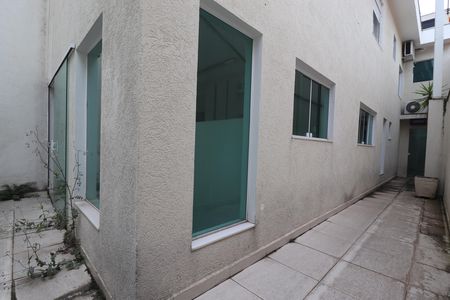 Casa para alugar com 300m², 3 quartos e 4 vagasQuintal