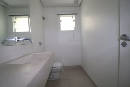Casa para alugar com 300m², 3 quartos e 4 vagasLavabo