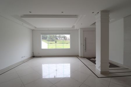 Casa para alugar com 300m², 3 quartos e 4 vagasSala