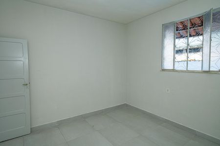 Quarto 2 de casa para alugar com 2 quartos, 55m² em Paciência, Rio de Janeiro