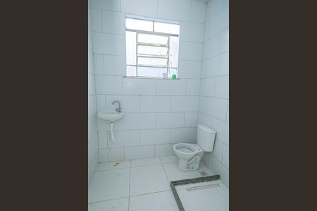 Casa para alugar com 55m², 2 quartos e sem vaga Casa para alugar com 55m², 2 quartos e sem vagaBanheiro