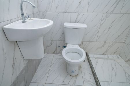 Casa para alugar com 39m², 1 quarto e sem vaga Casa para alugar com 39m², 1 quarto e sem vagaBanheiro