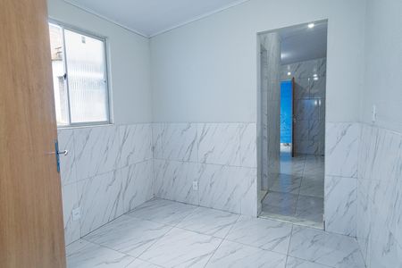 Sala de casa para alugar com 1 quarto, 39m² em Paciência, Rio de Janeiro