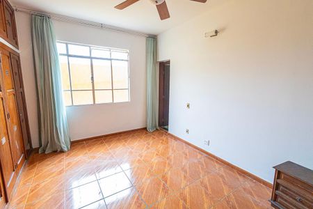 Casa para alugar com 290m², 4 quartos e 4 vagas Casa para alugar com 290m², 4 quartos e 4 vagasQuarto 1/ suite