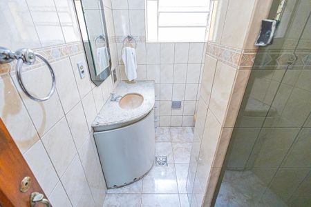 Casa para alugar com 290m², 4 quartos e 4 vagas Casa para alugar com 290m², 4 quartos e 4 vagasBanheiro