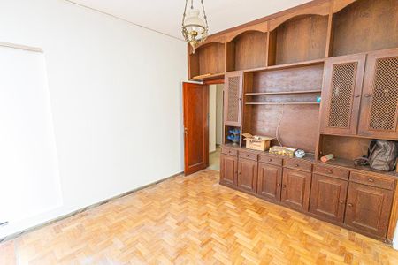 Casa para alugar com 290m², 4 quartos e 4 vagas Casa para alugar com 290m², 4 quartos e 4 vagasSala 2
