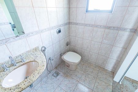 Casa para alugar com 290m², 4 quartos e 4 vagas Casa para alugar com 290m², 4 quartos e 4 vagaslavabo