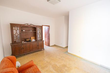 Casa para alugar com 290m², 4 quartos e 4 vagas Casa para alugar com 290m², 4 quartos e 4 vagasCopa