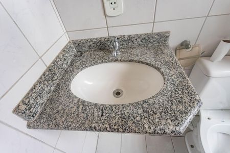 Apartamento para alugar com 52m², 2 quartos e 1 vaga Apartamento para alugar com 52m², 2 quartos e 1 vagaBanheiro da suíte