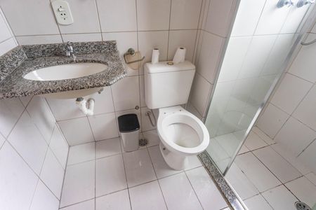 Apartamento para alugar com 52m², 2 quartos e 1 vaga Apartamento para alugar com 52m², 2 quartos e 1 vagaBanheiro da suíte