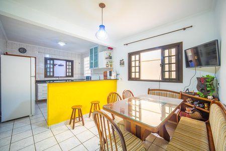 Casa à venda com 157m², 3 quartos e 2 vagasSala de Jantar