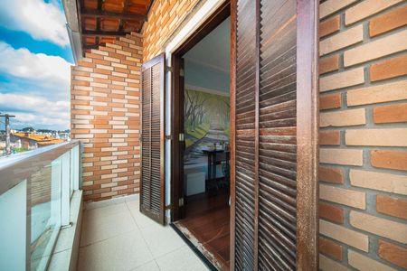 Casa à venda com 157m², 3 quartos e 2 vagasVaranda