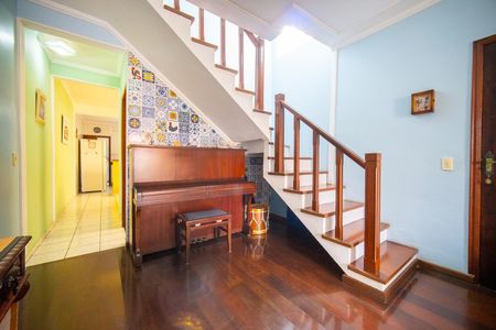Casa à venda com 157m², 3 quartos e 2 vagasSala