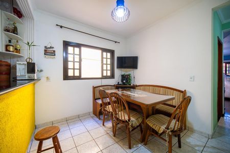 Casa à venda com 157m², 3 quartos e 2 vagasSala de Jantar
