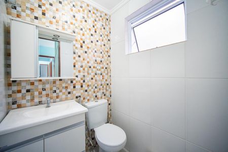 Casa à venda com 157m², 3 quartos e 2 vagasBanheiro