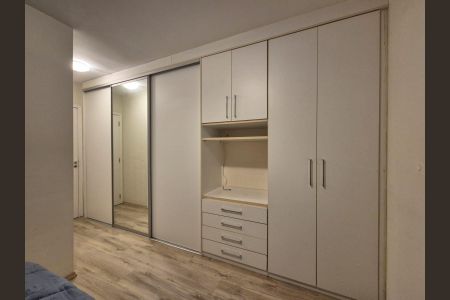 Apartamento à venda com 96m², 2 quartos e 2 vagasQuarto 2