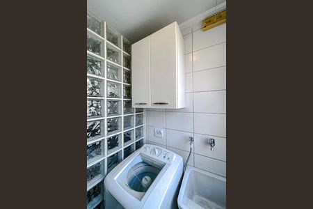 Apartamento à venda com 58m², 3 quartos e 1 vaga Apartamento à venda com 58m², 3 quartos e 1 vagaÁrea de Serviço