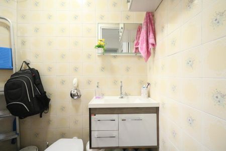 Apartamento à venda com 102m², 3 quartos e 1 vaga Apartamento à venda com 102m², 3 quartos e 1 vagaBanheiro de Serviço