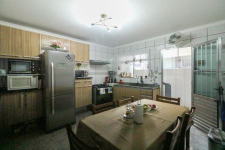 Apartamento à venda com 102m², 3 quartos e 1 vaga Apartamento à venda com 102m², 3 quartos e 1 vagaCo\inhaaBanheiro Social