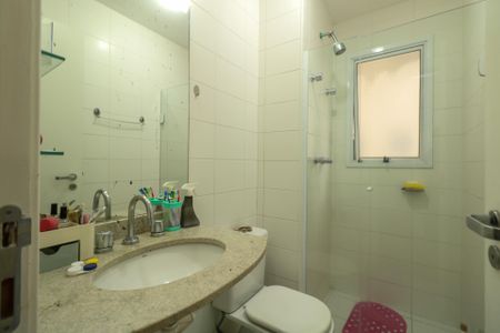 Apartamento à venda com 146m², 3 quartos e 2 vagasBanheiro da Suíte 1