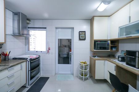 Apartamento à venda com 146m², 3 quartos e 2 vagasCozinha