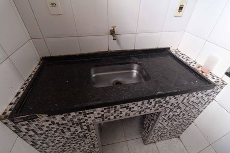 Cozinha de kitnet/studio para alugar com 0 quarto, 28m² em Liberdade, São Paulo